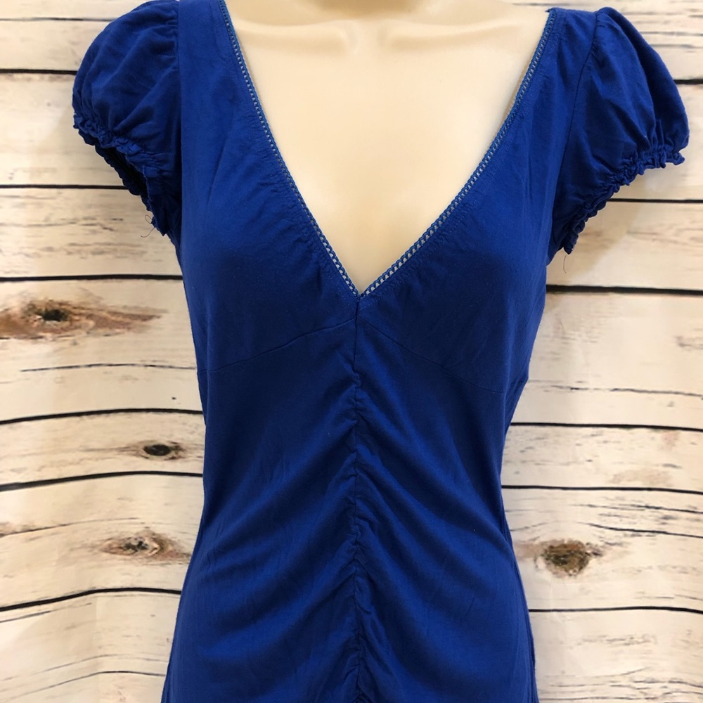 Low V-Neck, royal blue, size M
